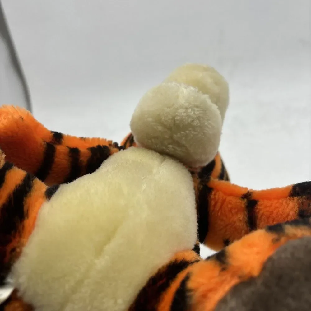 Disneyland Walt Disney Vintage Plush Tigger Stuffed Animal 9